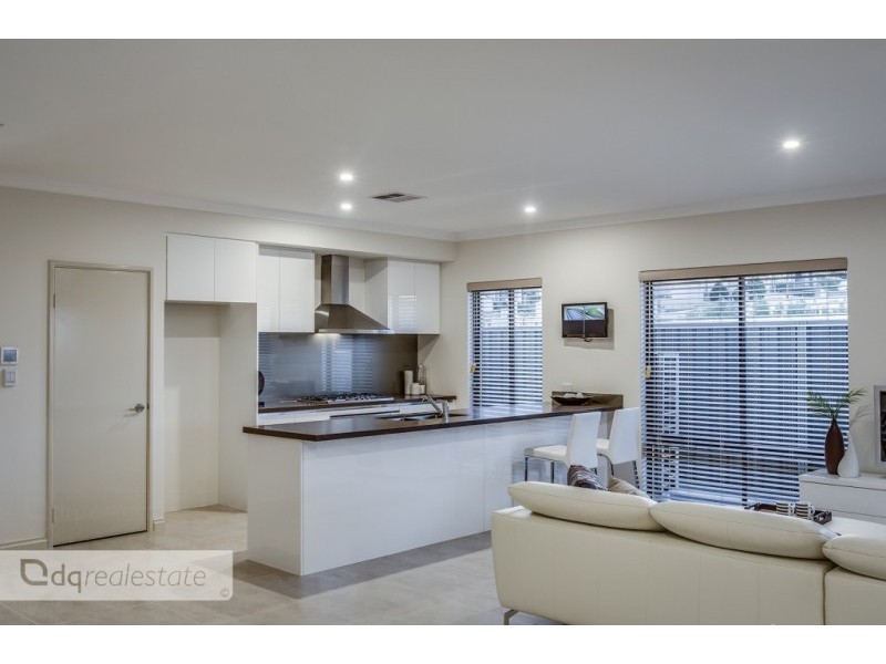 6 Marginson Drive, Landsdale WA 6065