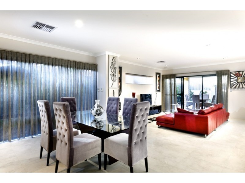 24 Monticello Meander, Landsdale WA 6065