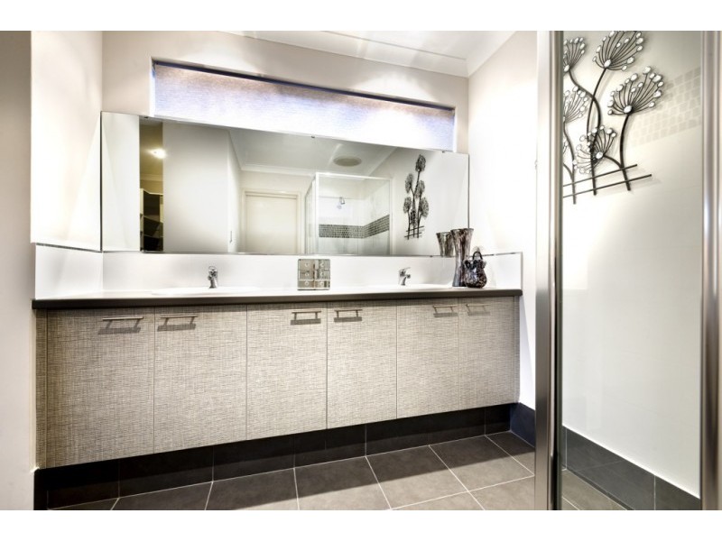 24 Monticello Meander, Landsdale WA 6065