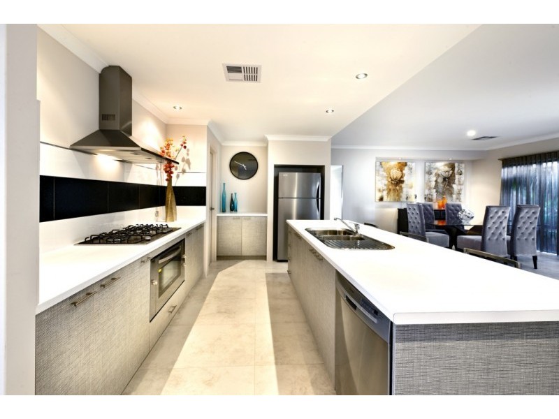 24 Monticello Meander, Landsdale WA 6065