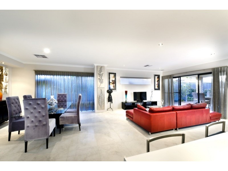 24 Monticello Meander, Landsdale WA 6065