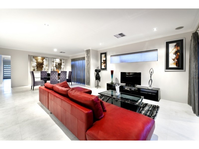 24 Monticello Meander, Landsdale WA 6065