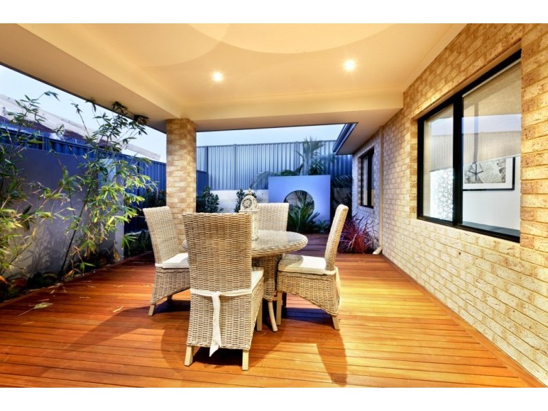 24 Monticello Meander, Landsdale WA 6065