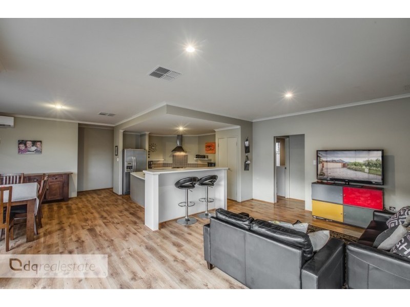 7 Udine Entrance, Landsdale WA 6065