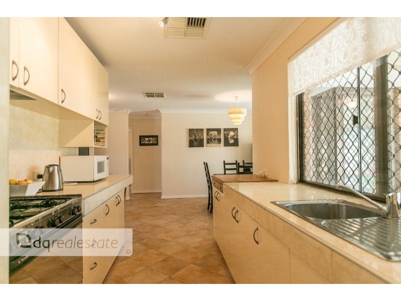 5 Elfa Court, Alexander Heights WA 6064