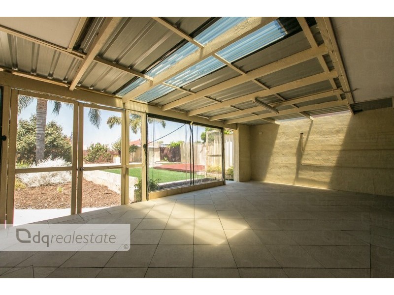 5 Elfa Court, Alexander Heights WA 6064