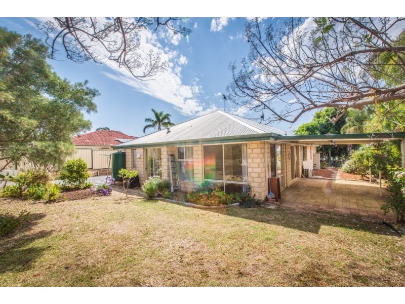 15 Abraham Court, Wanneroo WA 6065