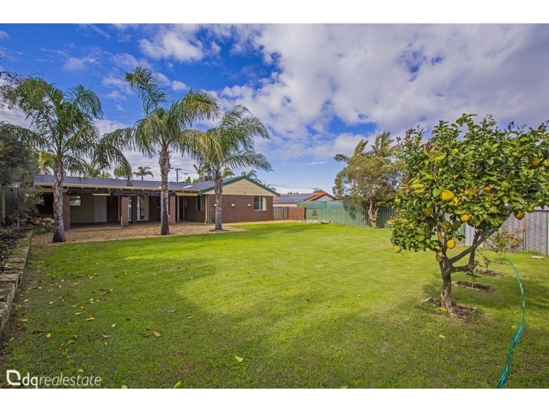 15 Uringa Way, Wanneroo WA 6065