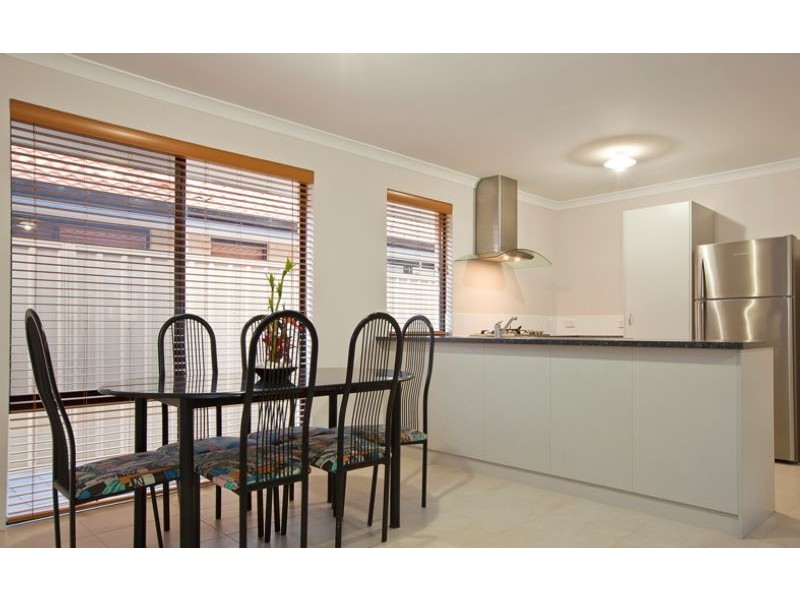 B/60 Moscow Retreat, Hocking WA 6065