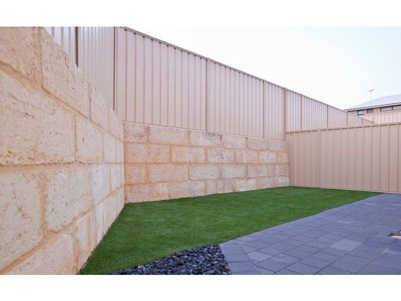 B/60 Moscow Retreat, Hocking WA 6065