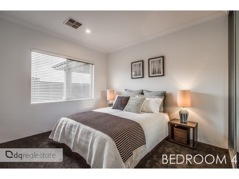 17 Dumbarton Way, Landsdale WA 6065