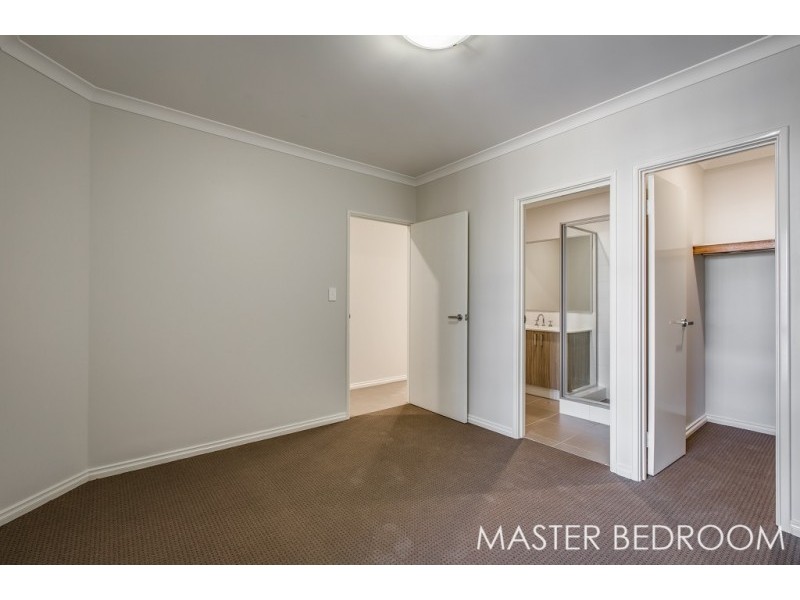 8 Midas Way, Alkimos WA 6038