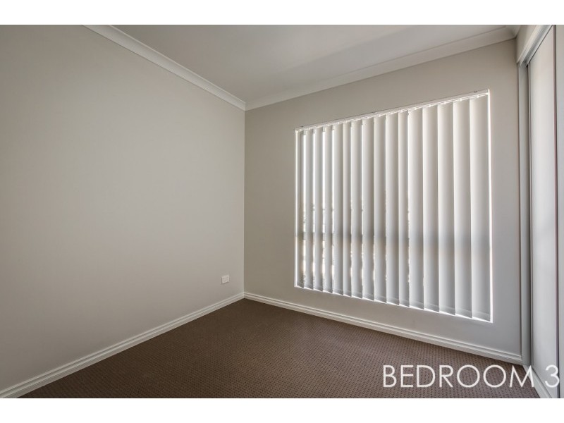8 Midas Way, Alkimos WA 6038