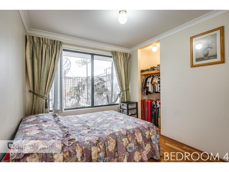 15 Harrington Avenue, Tapping WA 6065