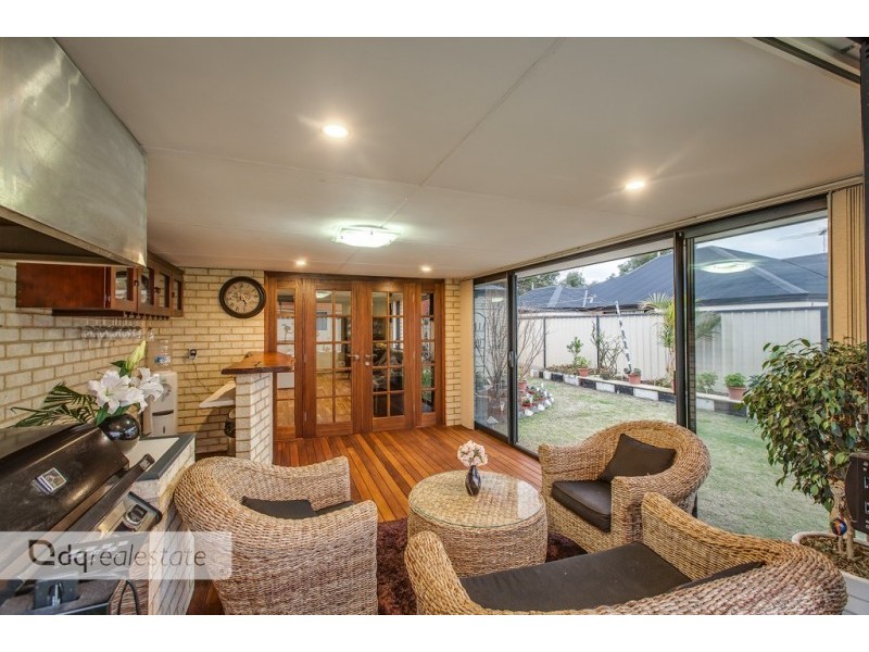 15 Harrington Avenue, Tapping WA 6065