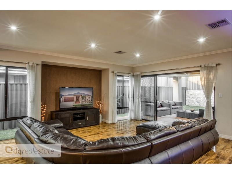 26 Huntington Parkway, Landsdale WA 6065