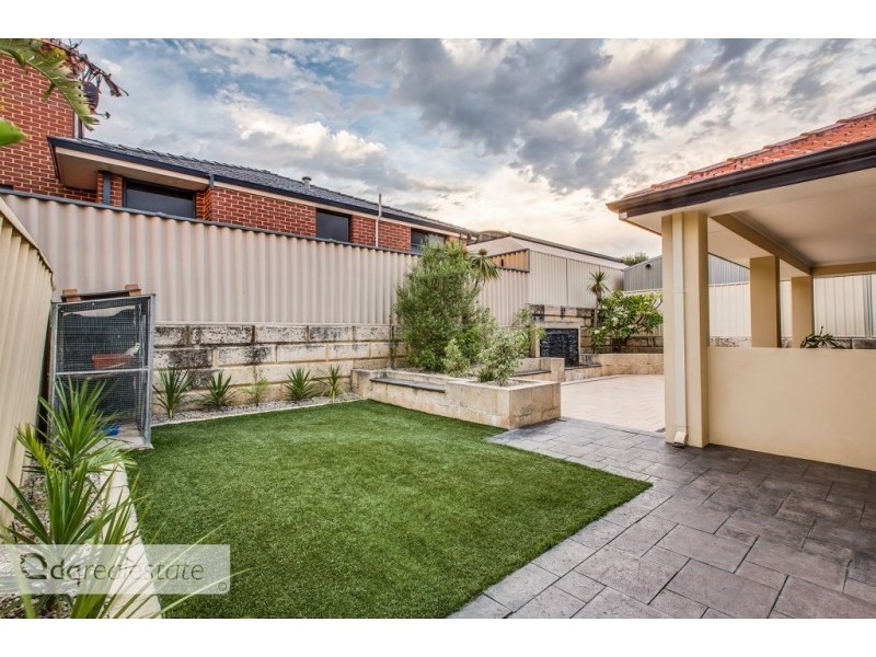 4 Hopper Turn, Madeley WA 6065