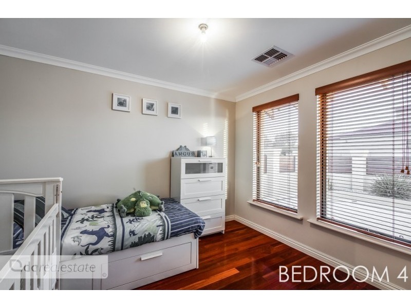 4 Hopper Turn, Madeley WA 6065