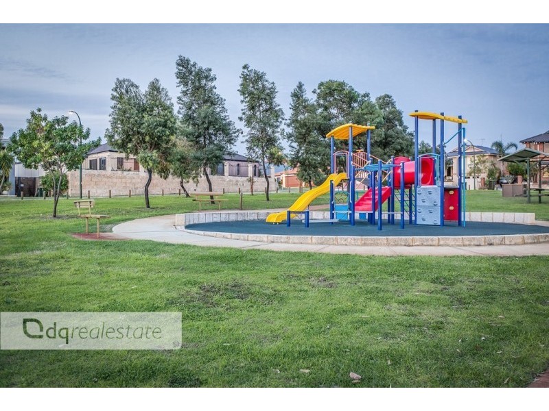 4 Hopper Turn, Madeley WA 6065