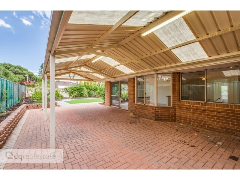 14 Woodlupine Rise, Woodvale WA 6026