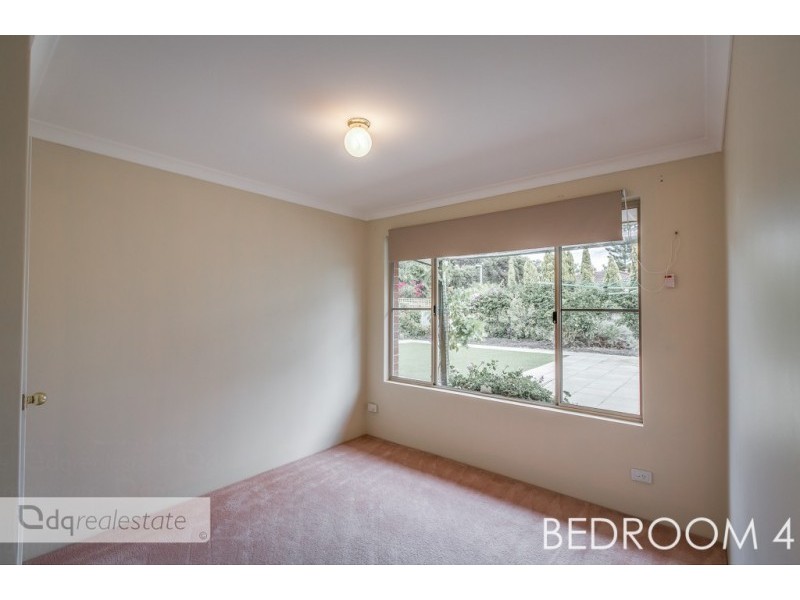 14 Woodlupine Rise, Woodvale WA 6026