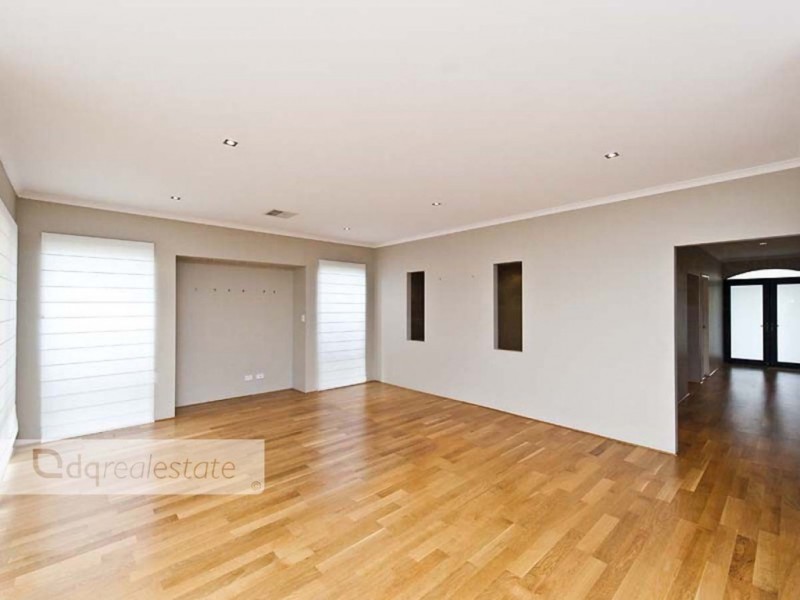 26 Jindalee Boulevard, Jindalee WA 6036