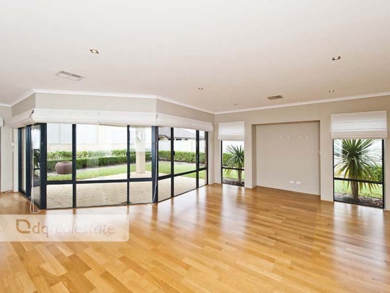 26 Jindalee Boulevard, Jindalee WA 6036