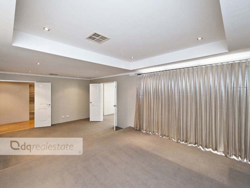 26 Jindalee Boulevard, Jindalee WA 6036