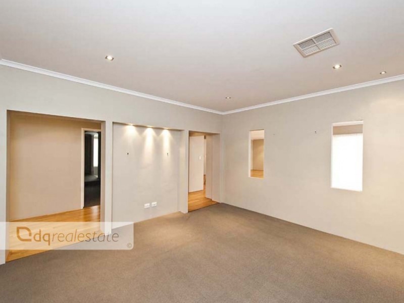 26 Jindalee Boulevard, Jindalee WA 6036