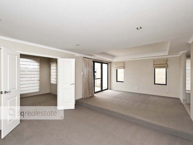 26 Jindalee Boulevard, Jindalee WA 6036