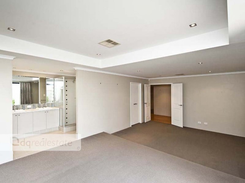 26 Jindalee Boulevard, Jindalee WA 6036