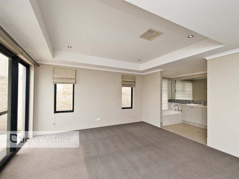 26 Jindalee Boulevard, Jindalee WA 6036