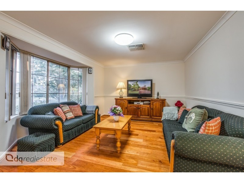 24 Comstock Way, Woodvale WA 6026