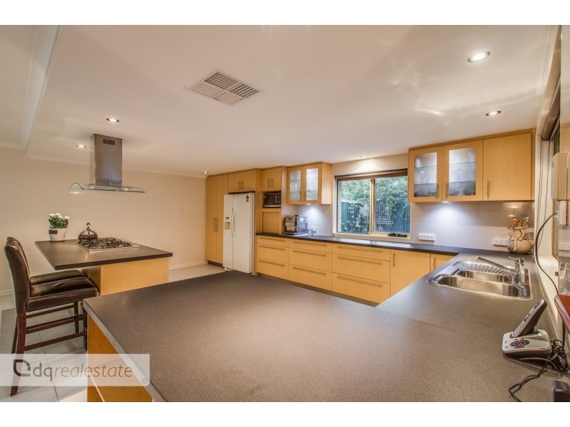 24 Comstock Way, Woodvale WA 6026