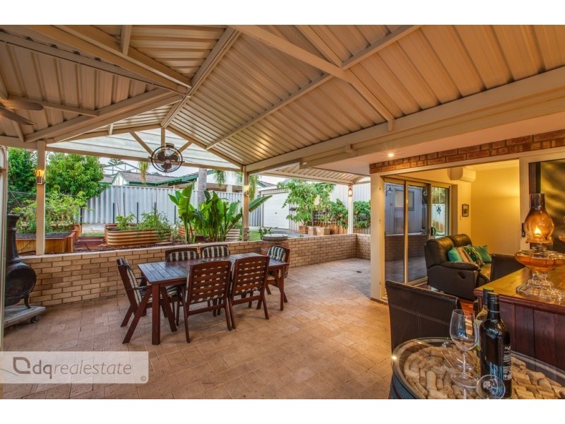 24 Comstock Way, Woodvale WA 6026