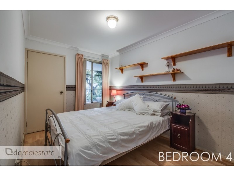 24 Comstock Way, Woodvale WA 6026