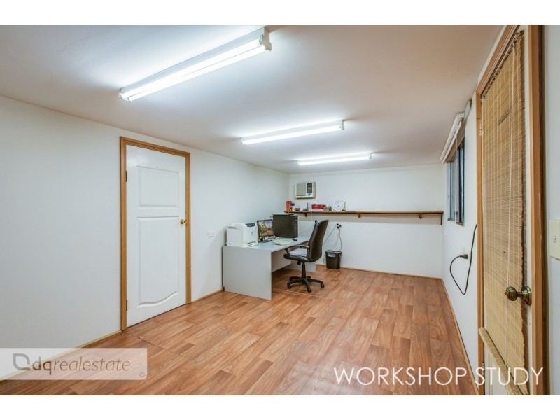 24 Comstock Way, Woodvale WA 6026