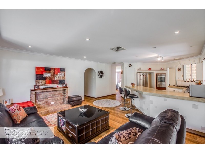 71 Westhaven Drive, Woodvale WA 6026