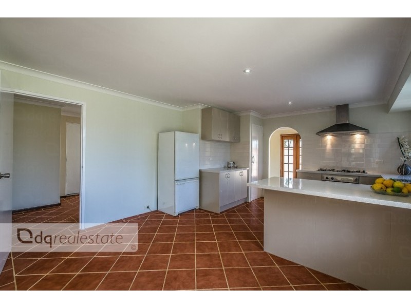 2 Hillside Close, Edgewater WA 6027