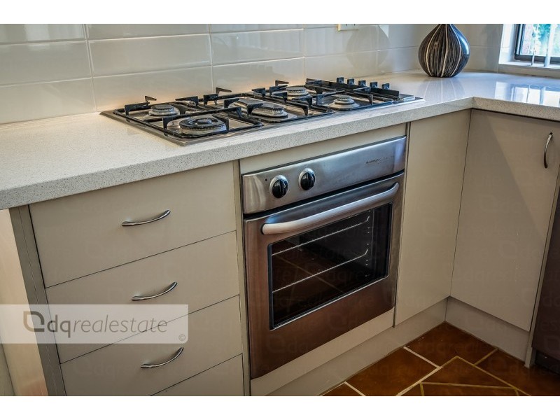 2 Hillside Close, Edgewater WA 6027