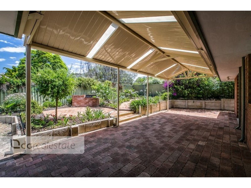 2 Hillside Close, Edgewater WA 6027