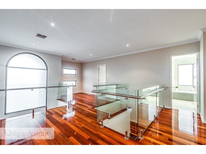 12 Castanet Drive, Madeley WA 6065