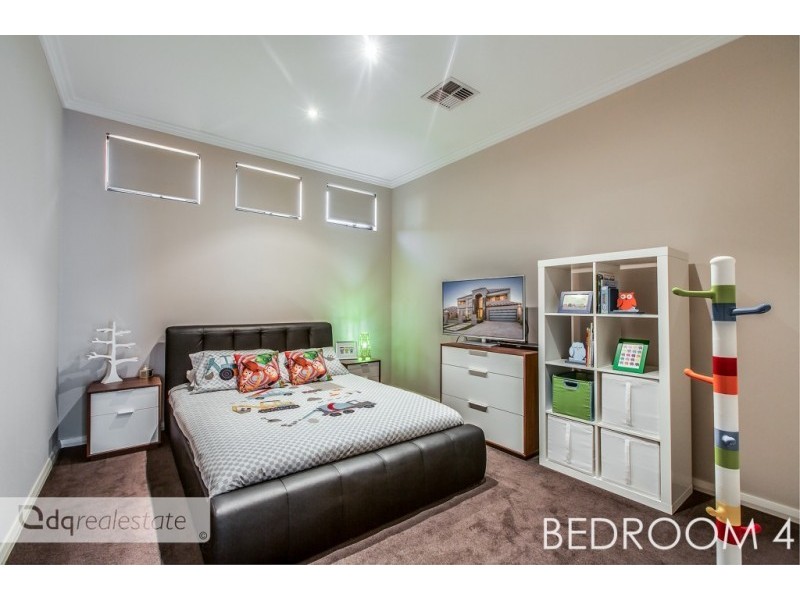 12 Castanet Drive, Madeley WA 6065