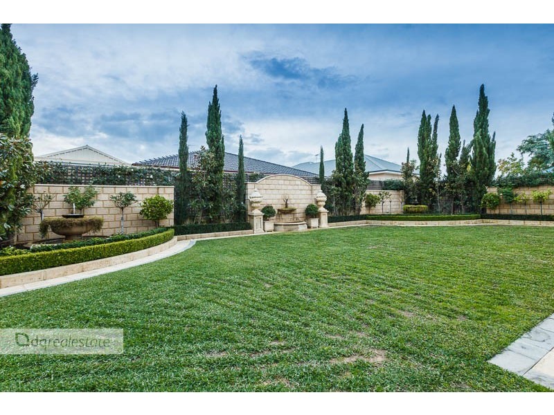 33 Limerick Crescent, Darch WA 6065