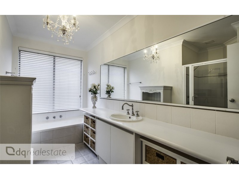 33 Limerick Crescent, Darch WA 6065