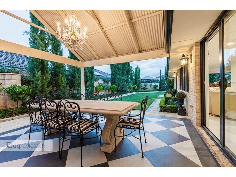 33 Limerick Crescent, Darch WA 6065