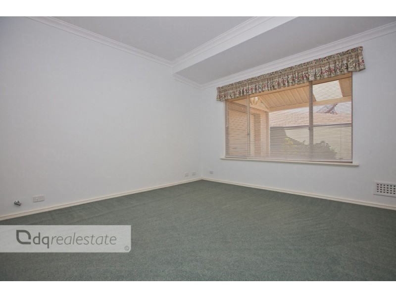 30 Goldfinch Loop, Woodvale WA 6026