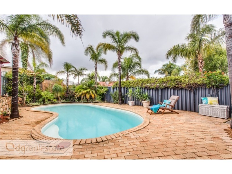 54 Westhaven Drive, Woodvale WA 6026