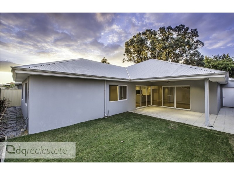 12 Westbury Lane, Madeley WA 6065