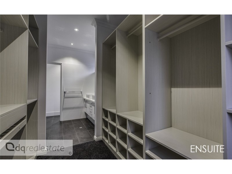 12 Westbury Lane, Madeley WA 6065